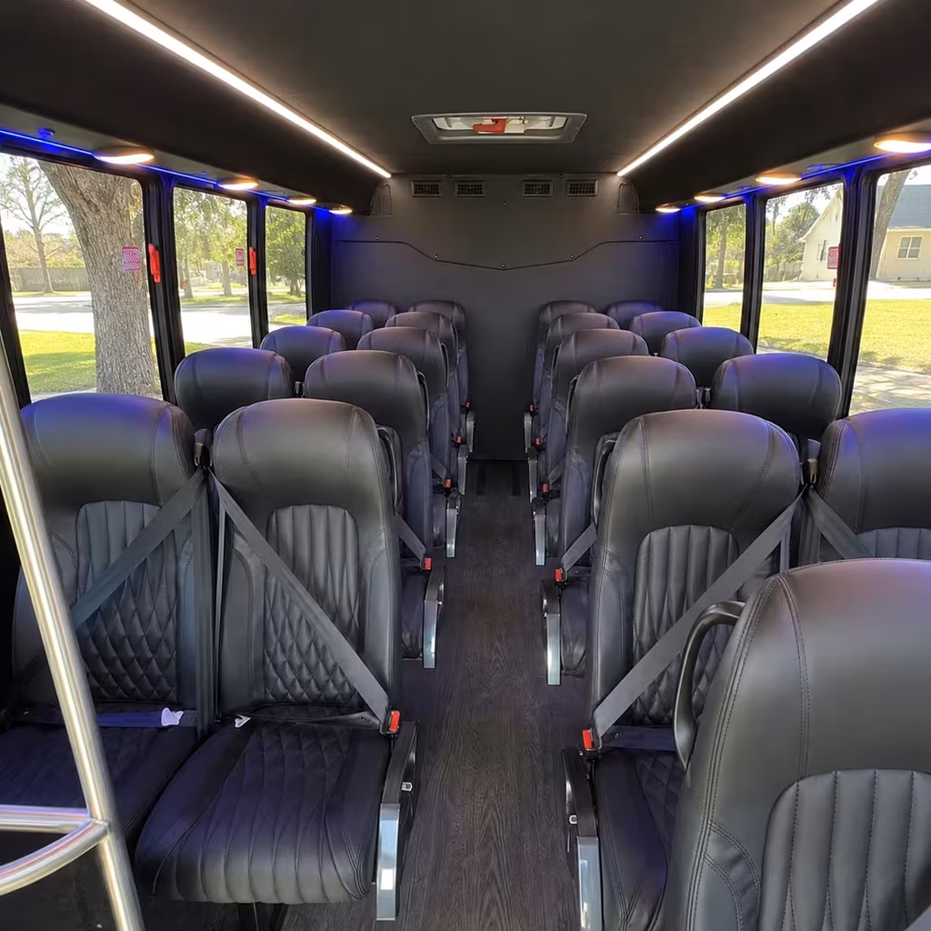 richardson 35 passenger minibus rental