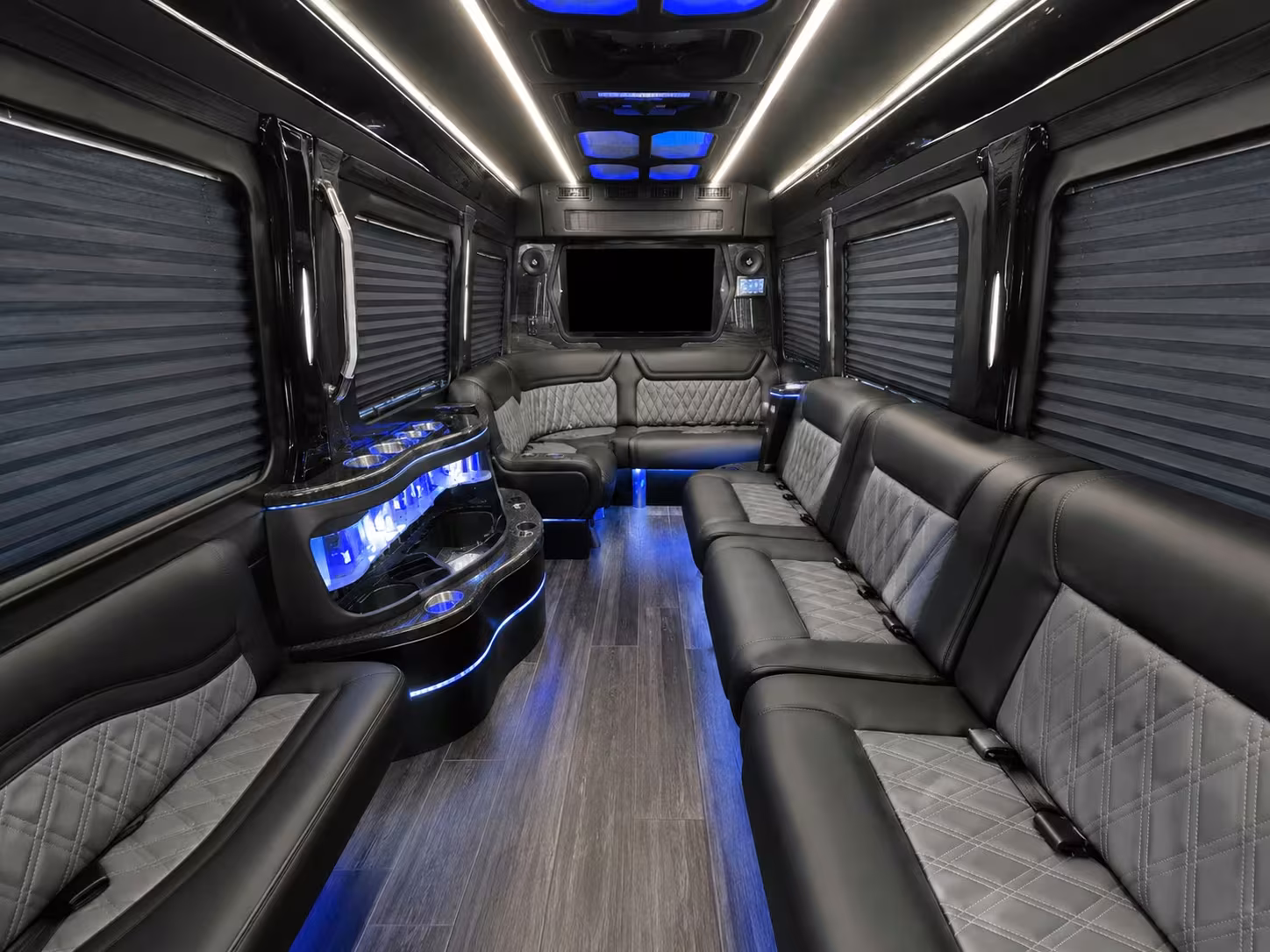 richardson shuttle buses for team building and company outings