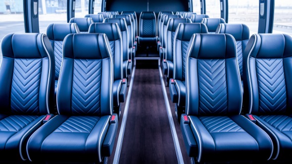 richardson 15 passenger minibus rental
