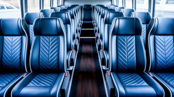 richardson 28 passenger minibus rental